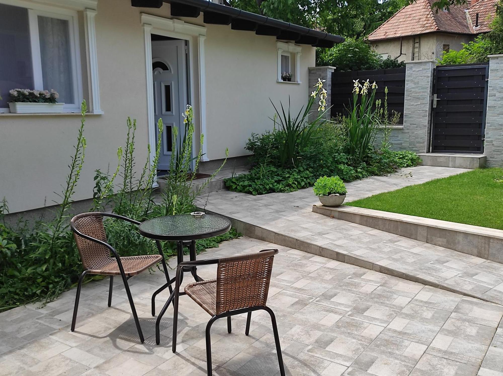 Garden Home Törökbálint Exterior foto